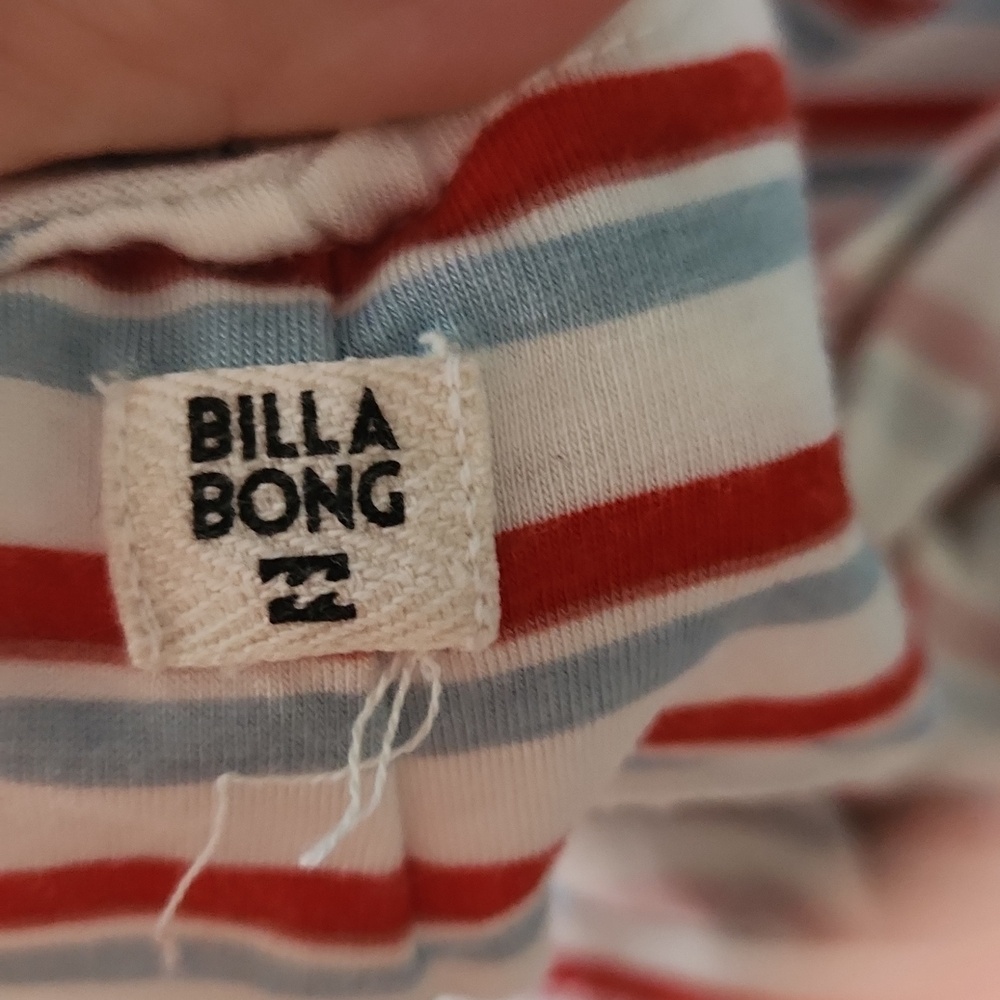 Billabong - Picture 8 of 8
